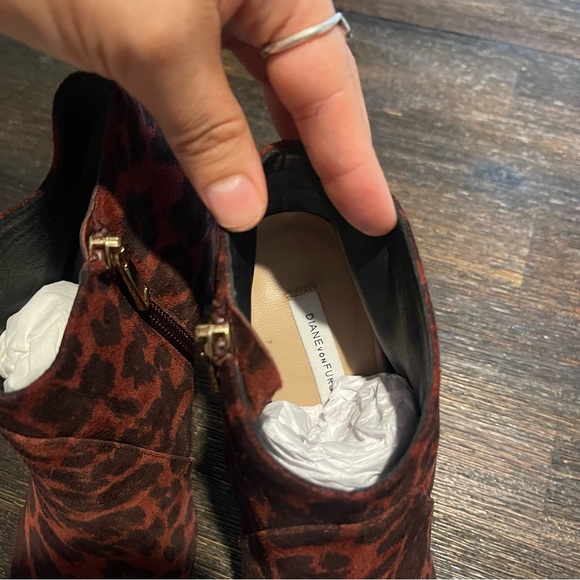 RARE Sample sale diane von furstenberg leopard booties - Picture 7 of 10